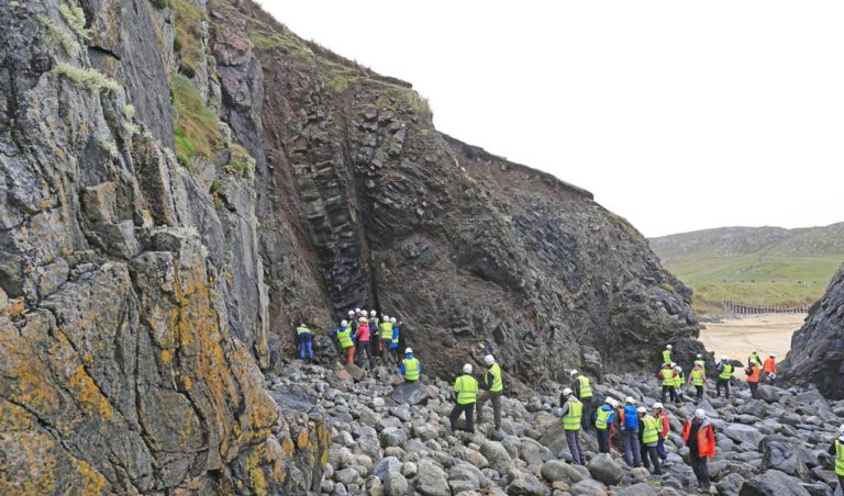 A real-world (not virtual!) field-trip to see fractured basement, Isle of Lewis